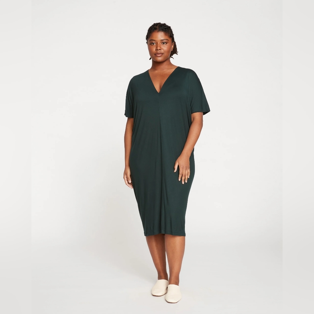 Universal Standard Teresa V-Neck Dress, size 2XS